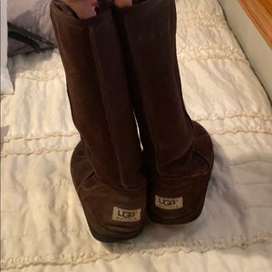 Ugh boots brown